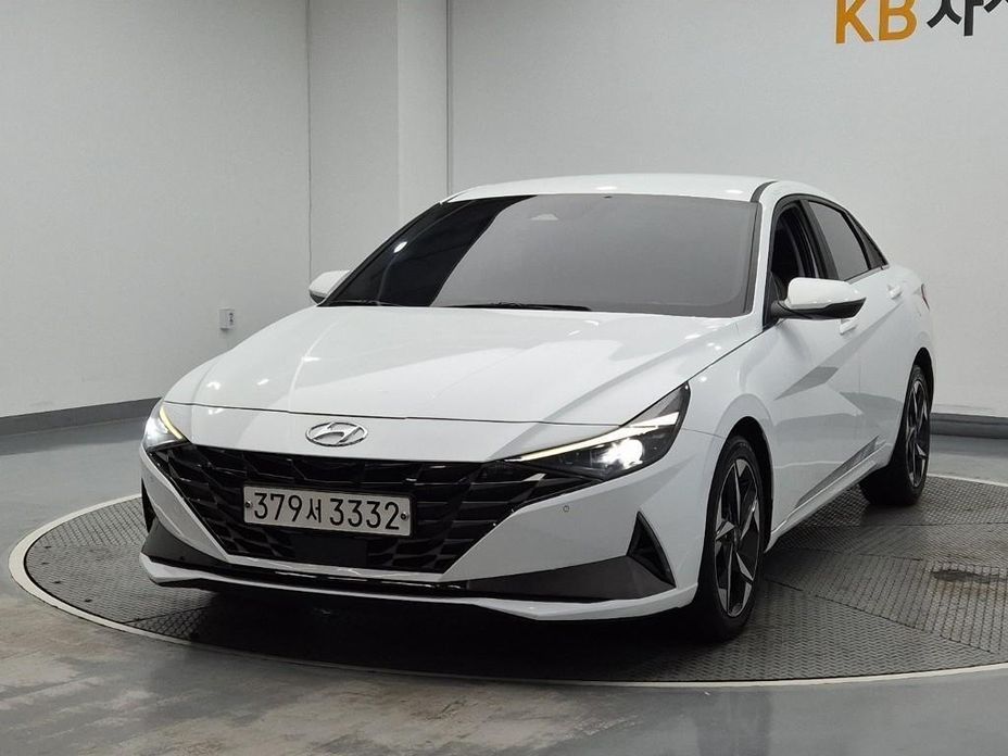 Hyundai AVANTE 2021