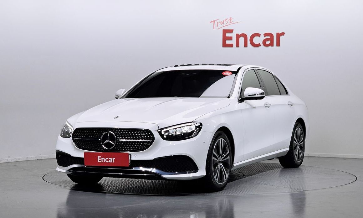 Mercedes-Benz E-Class 2022