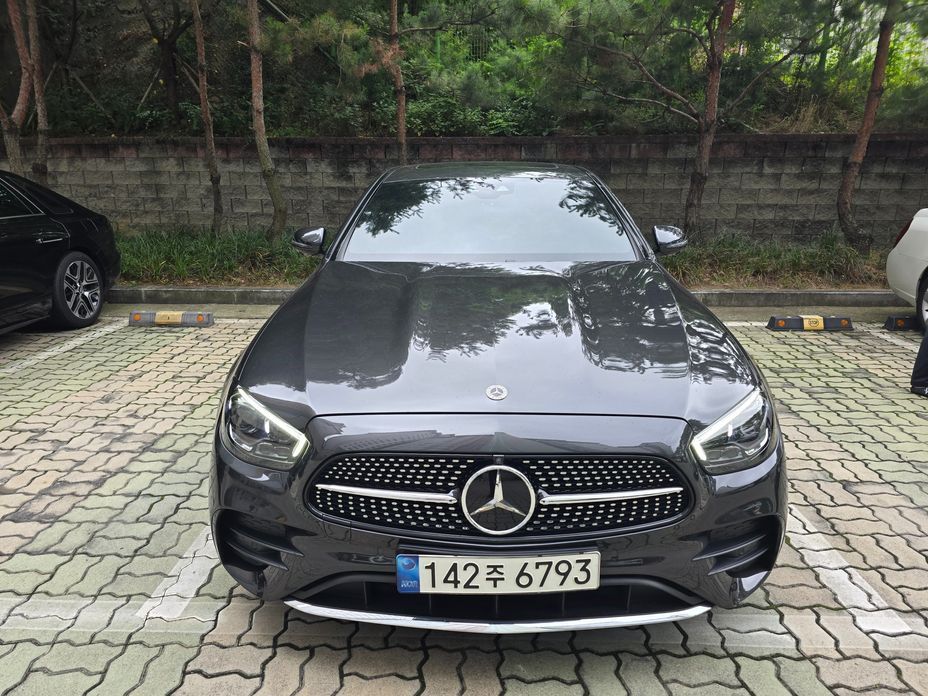 Mercedes-Benz E-Class 2022