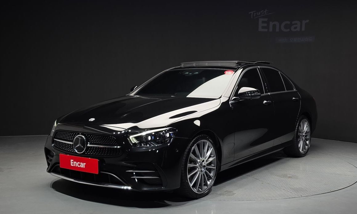 Mercedes-Benz E-Class 2022