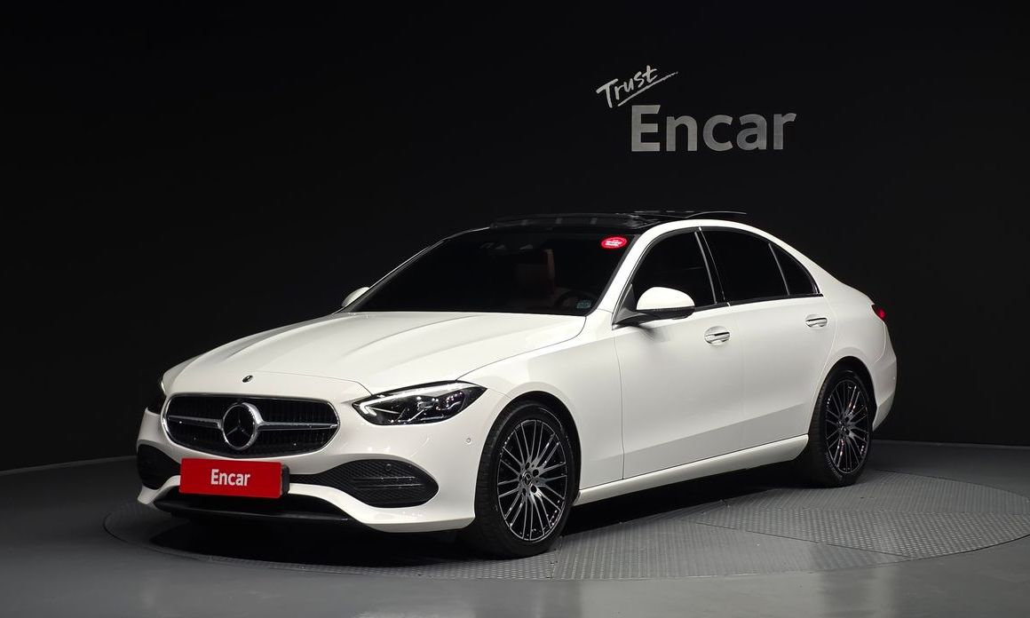 Mercedes-Benz C-Class 2024