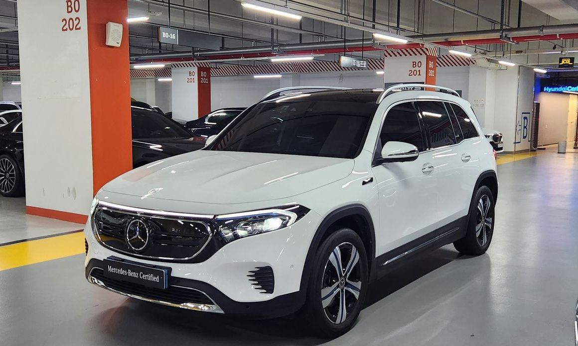 Mercedes-Benz EQB 2023