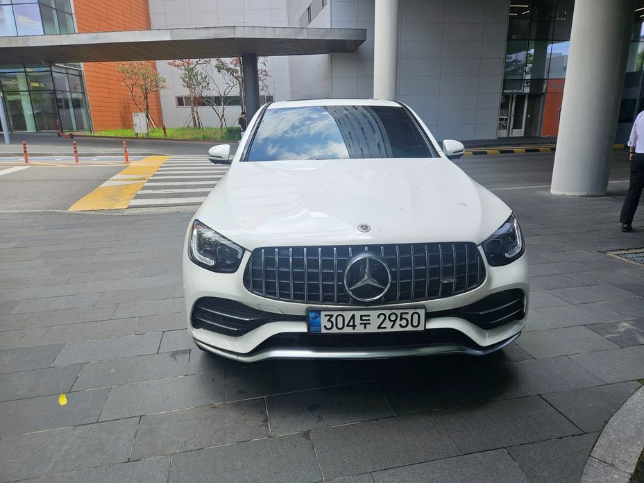 Mercedes-Benz GLC-Class 2021