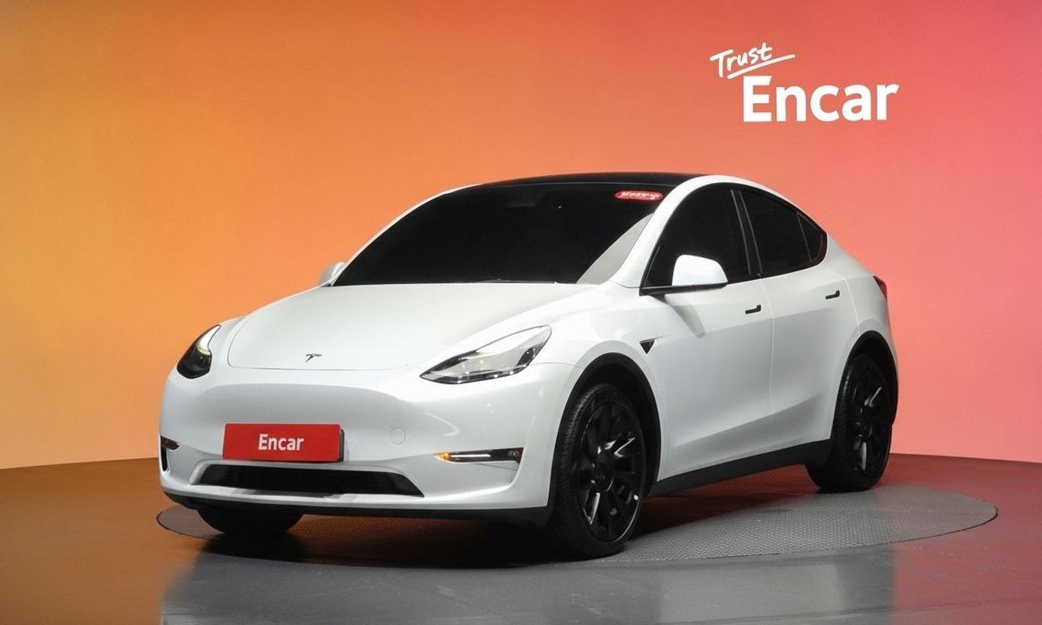 Tesla Model Y 2023