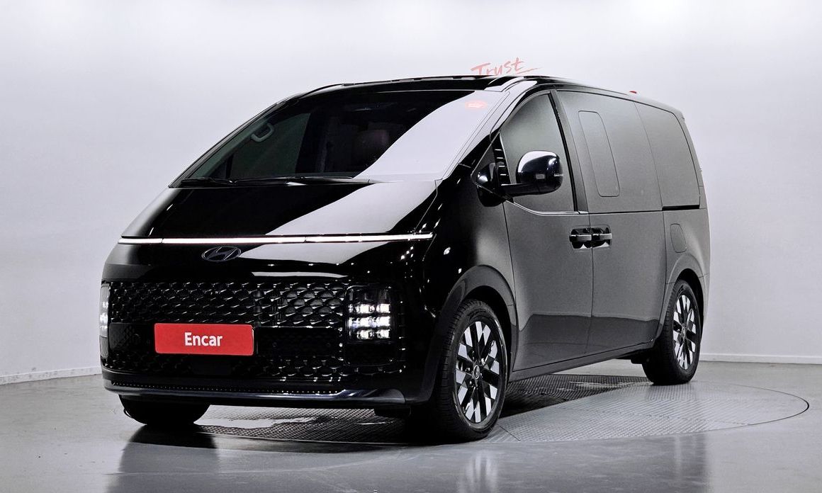 Hyundai Staria 2025