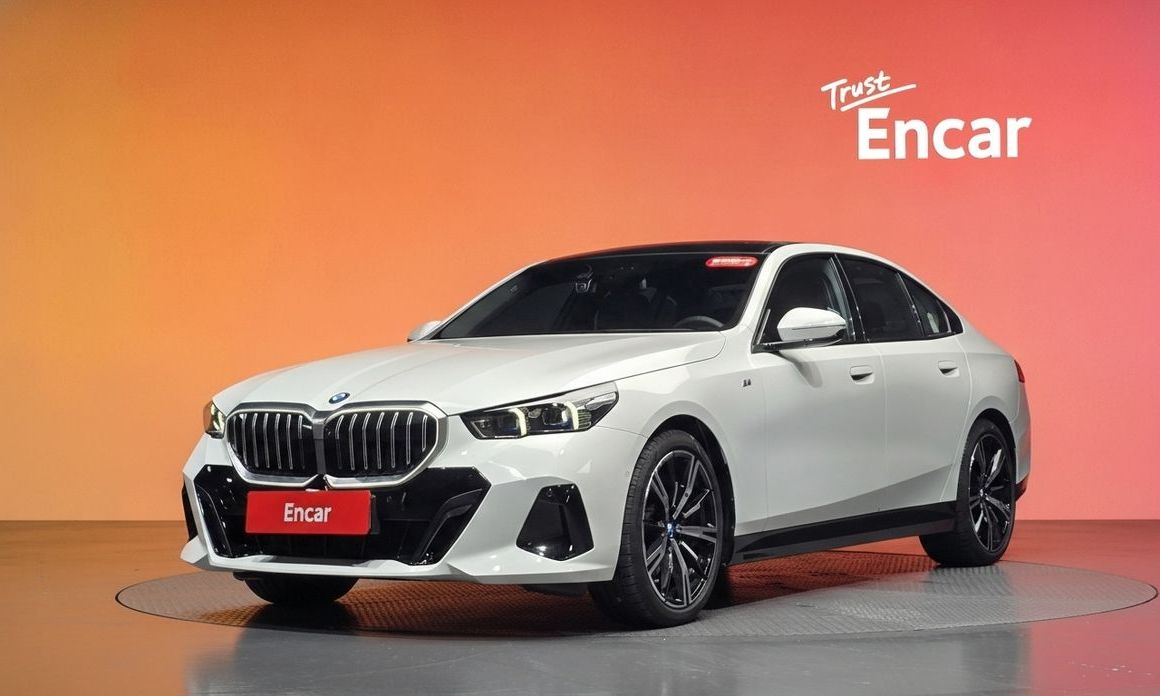 BMW 5-Series 2025