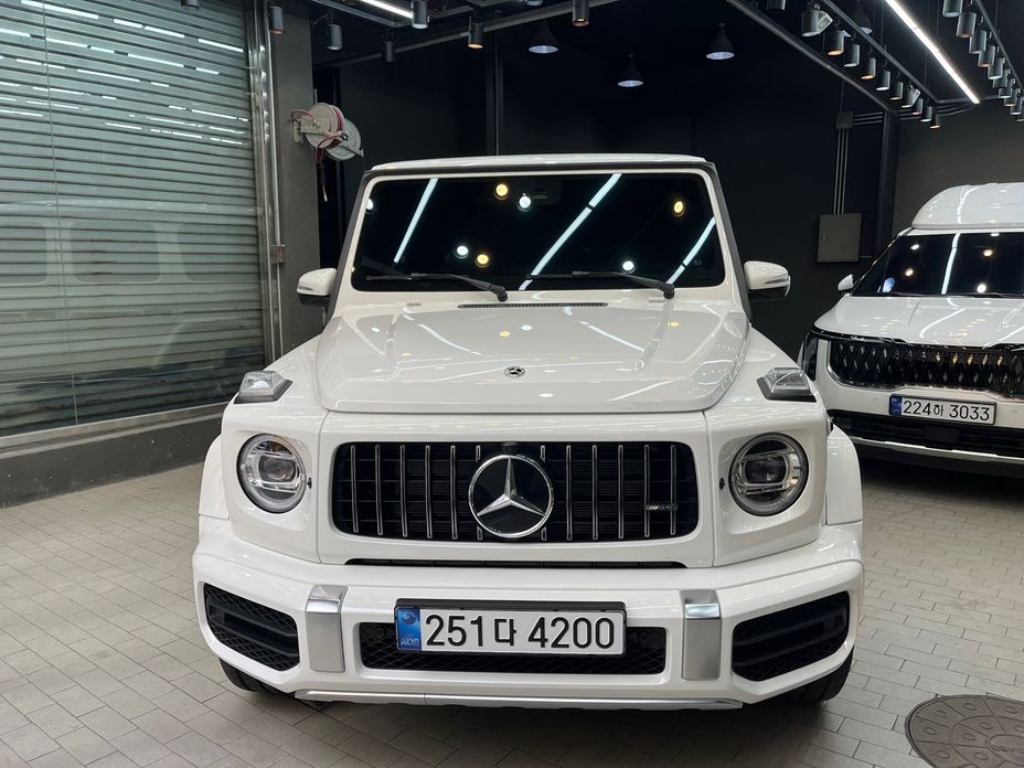 Mercedes-Benz G-Class 2024