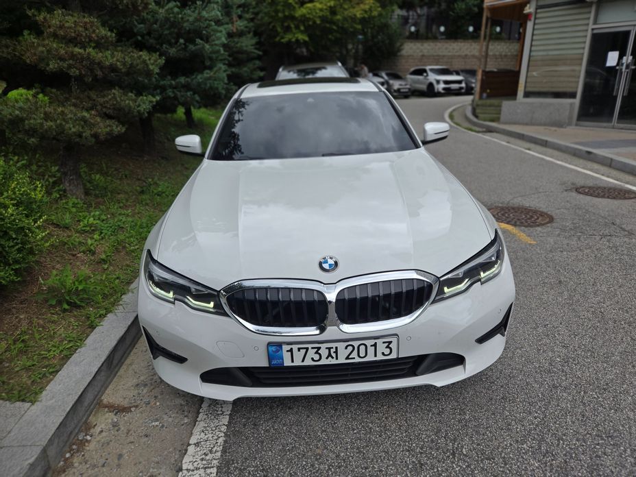BMW 3-Series 2021