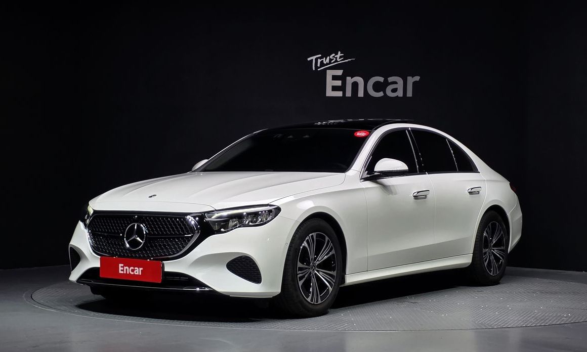 Mercedes-Benz E-Class 2025