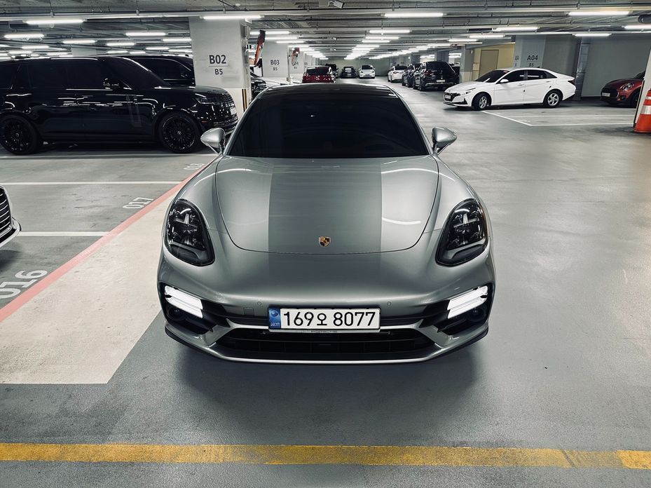 Porsche Panamera 2022