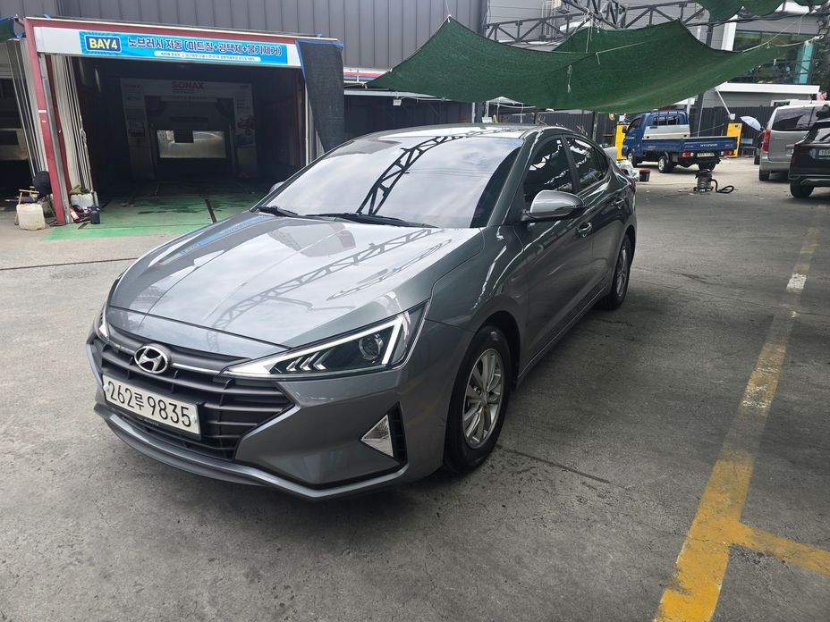 Hyundai AVANTE 2019