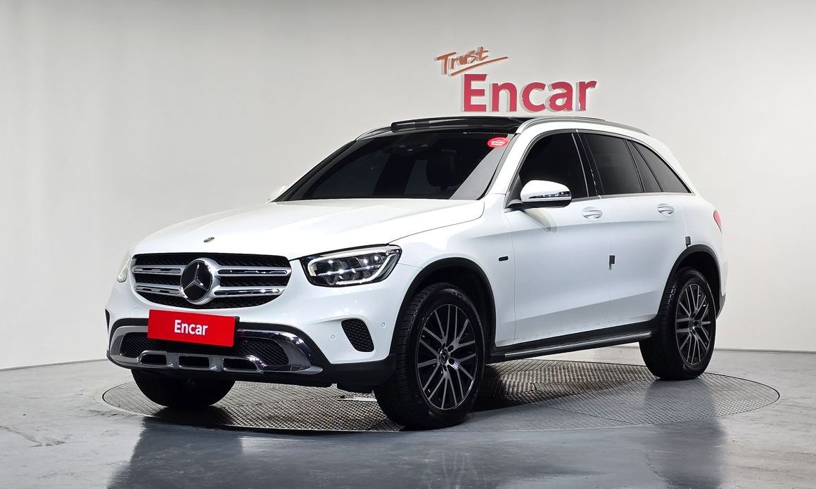 Mercedes-Benz GLC-Class 2021