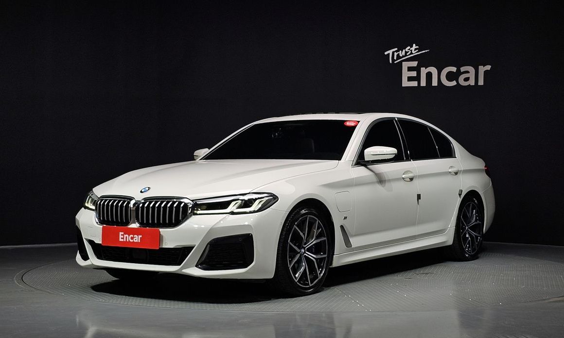 BMW 5-Series 2021