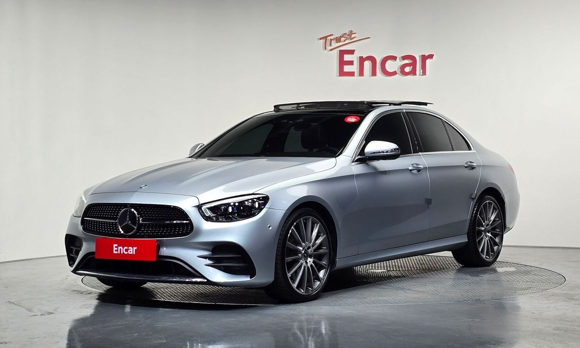 Mercedes-Benz E-Class 2022