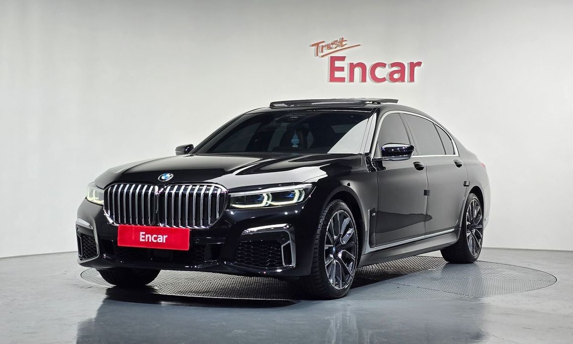 BMW 7-Series 2021