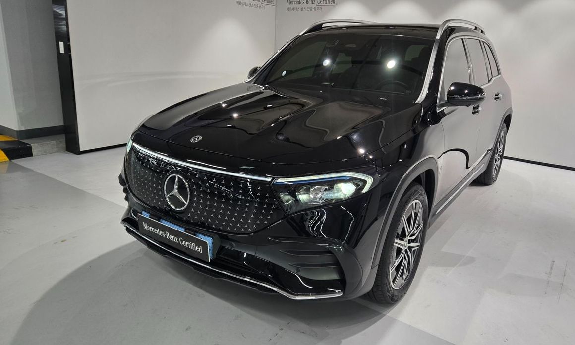 Mercedes-Benz EQB 2026
