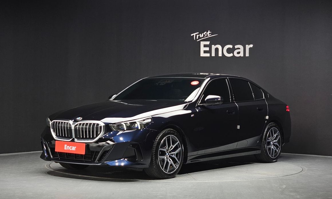 BMW 5-Series 2025