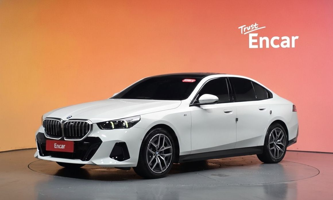 BMW 5-Series 2025