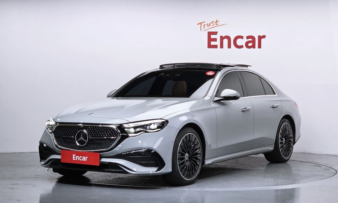 Mercedes-Benz E-Class 2024