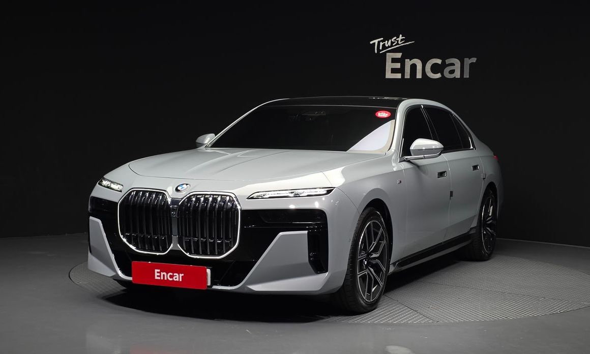 BMW 7-Series 2025
