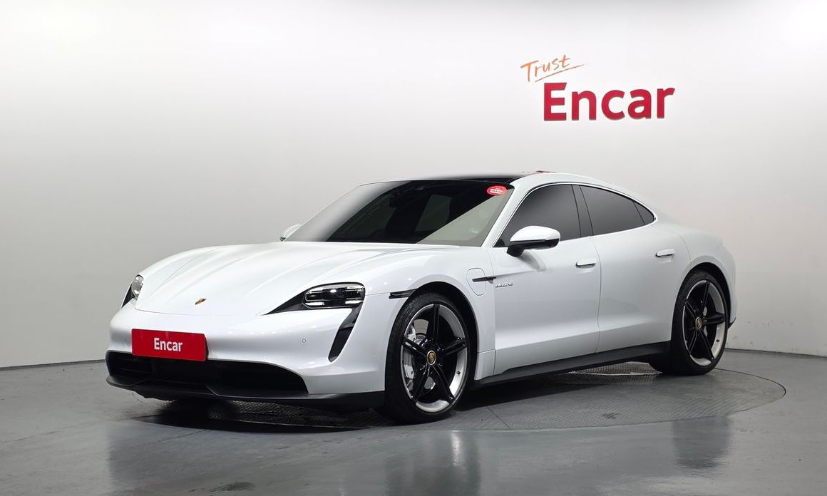 Porsche Taycan 2024