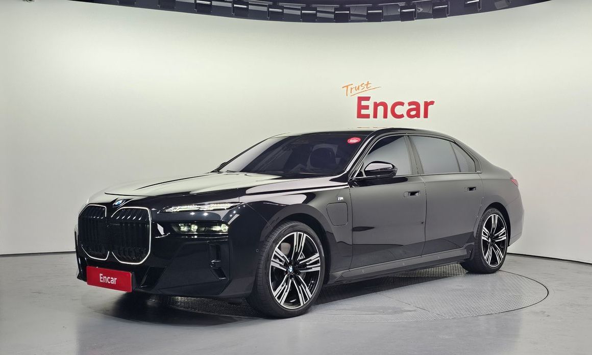 BMW 7-Series 2025