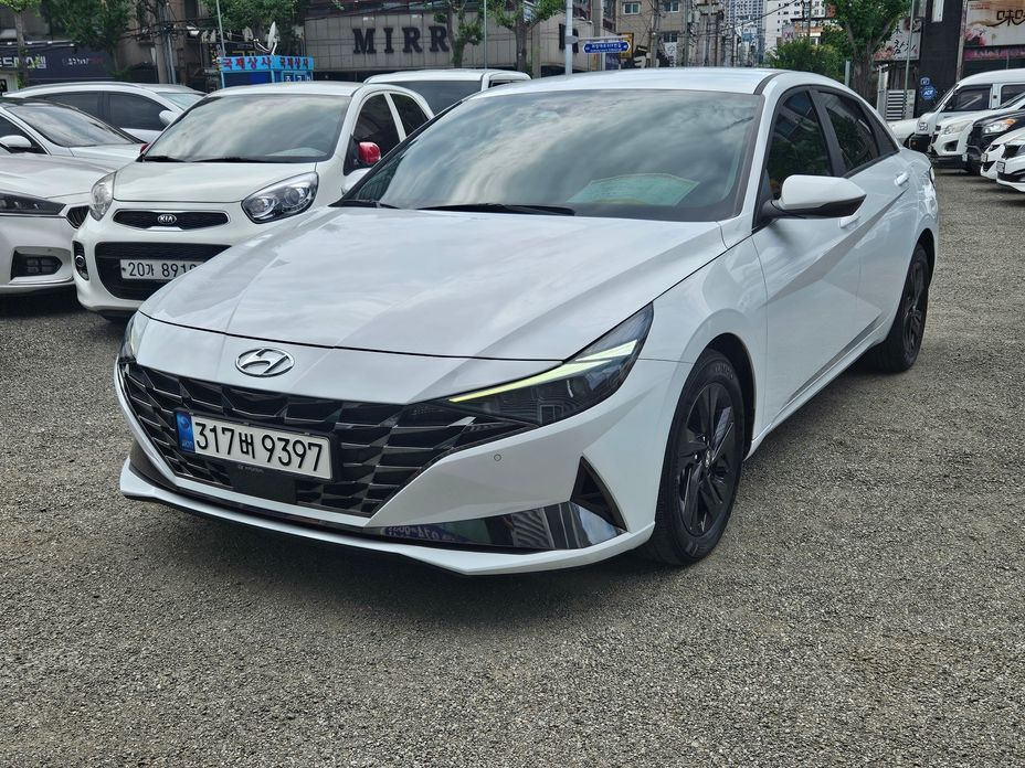 Hyundai AVANTE 2022