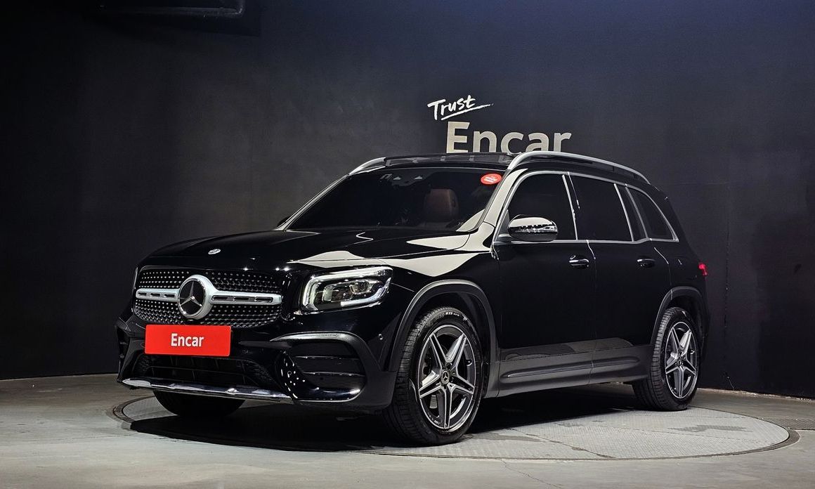 Mercedes-Benz GLB-Class 2023