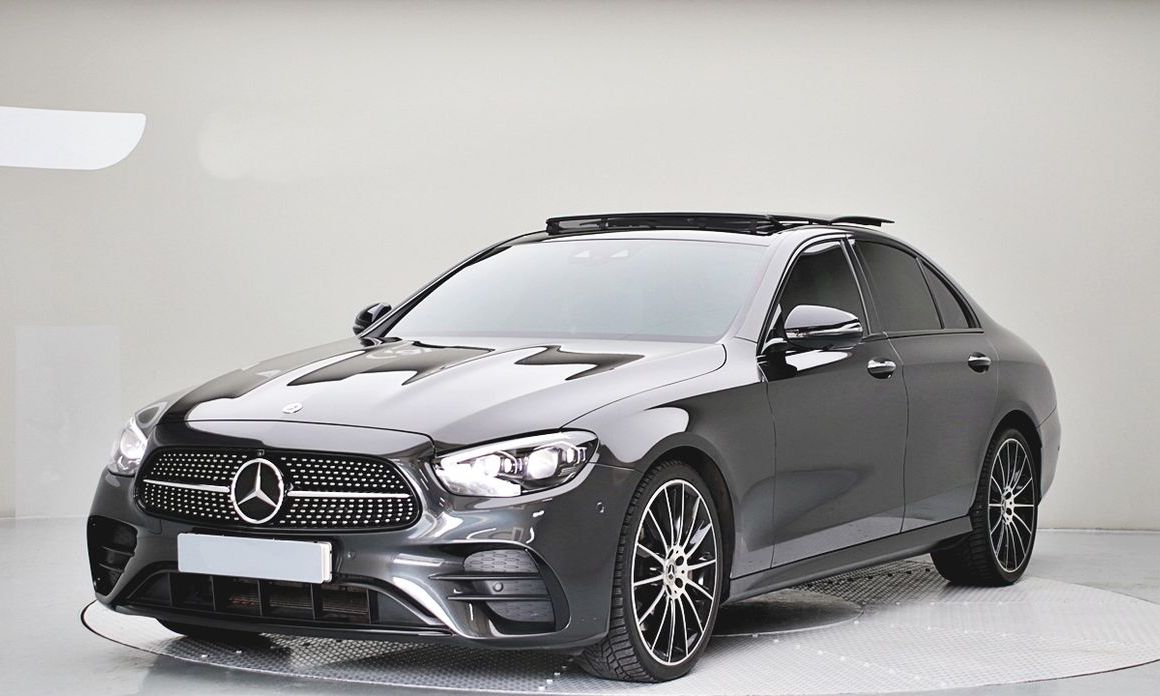 Mercedes-Benz E-Class 2023
