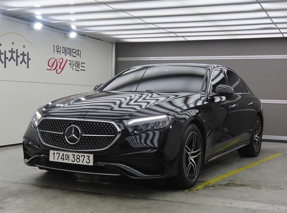Mercedes-Benz E-Class 2026