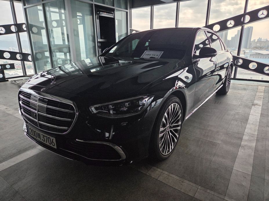 Mercedes-Benz S-Class 2022