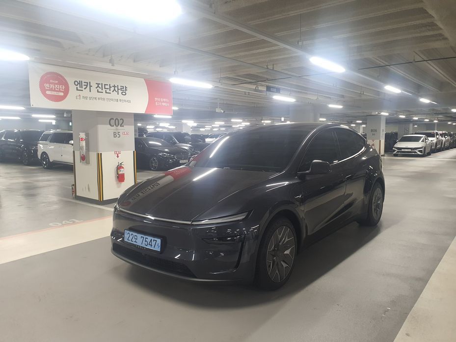 Tesla Model Y 2026