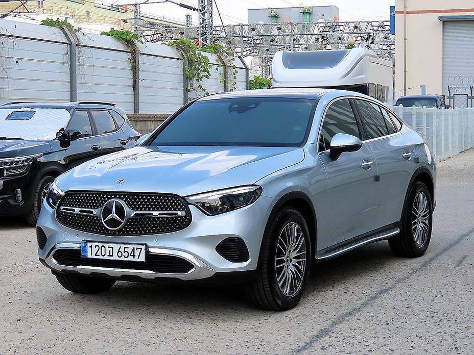 Mercedes-Benz GLC-Class 2025