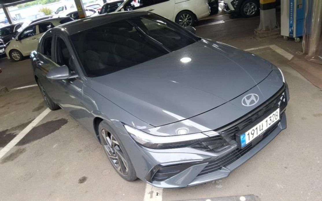 Hyundai AVANTE 2024