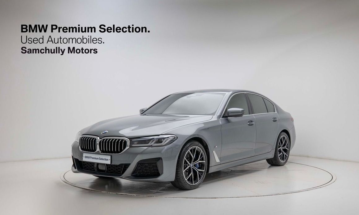 BMW 5-Series 2023