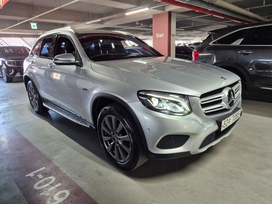 Mercedes-Benz GLC-Class 2019