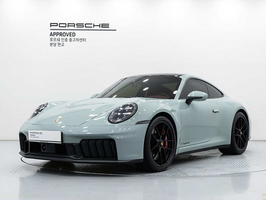 Porsche 911 2025