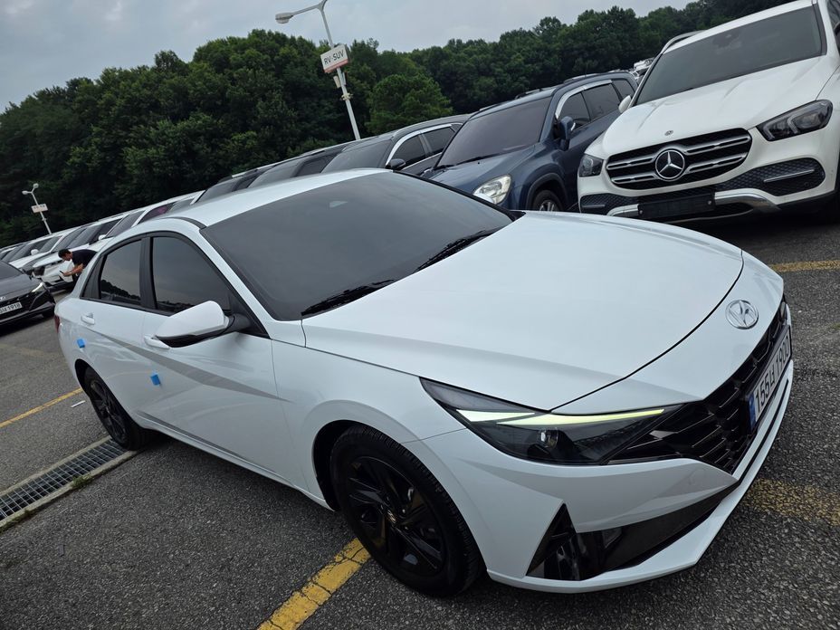 Hyundai AVANTE 2023
