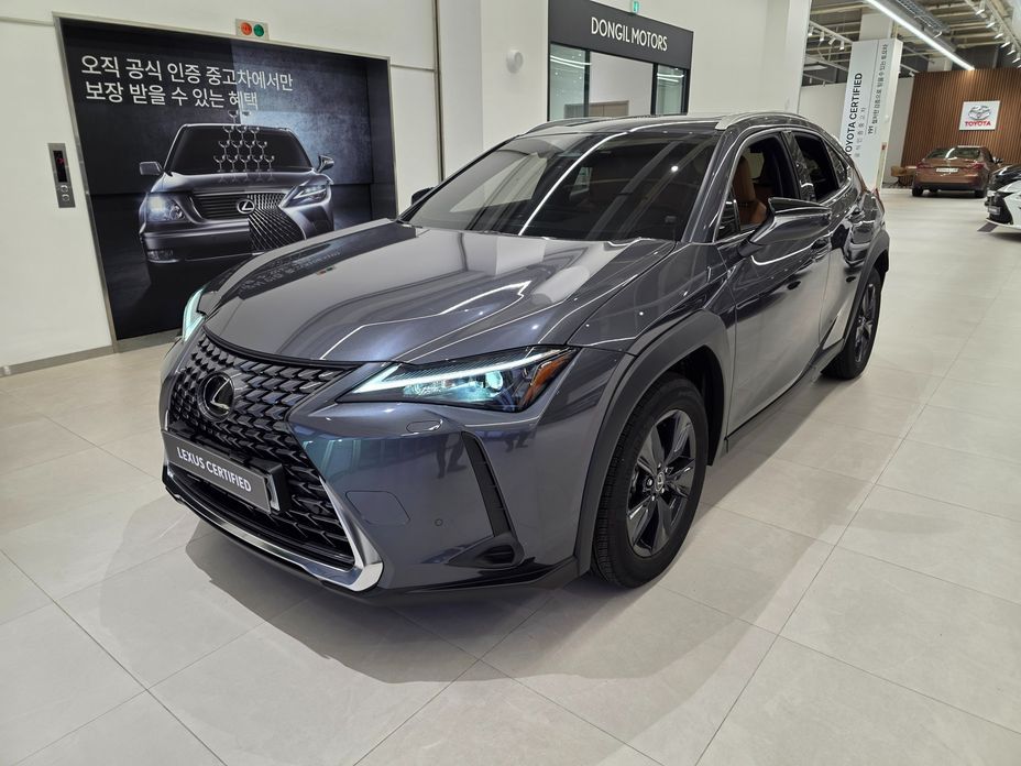 Lexus UX 2026