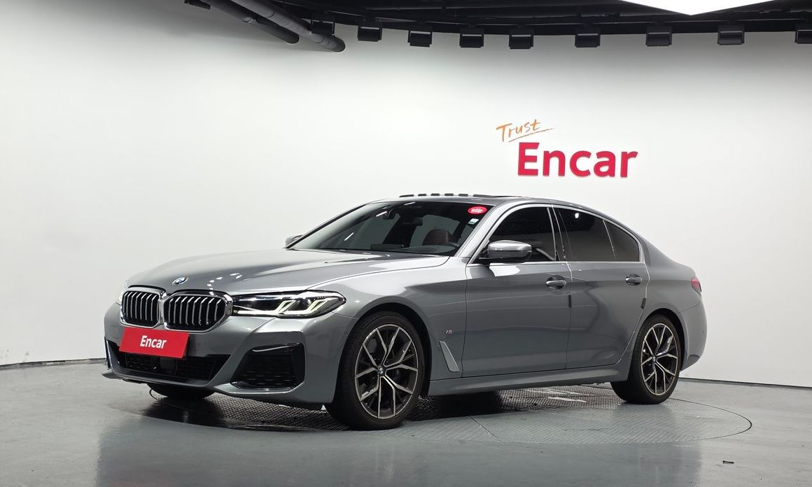 BMW 5-Series 2023