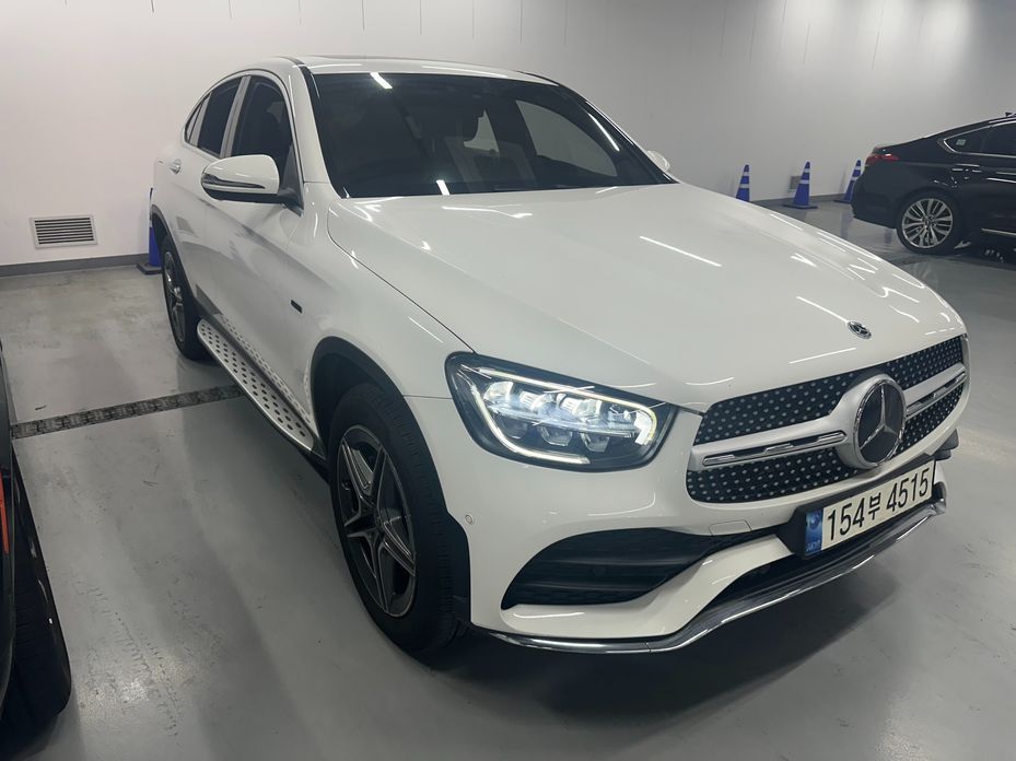 Mercedes-Benz GLC-Class 2021