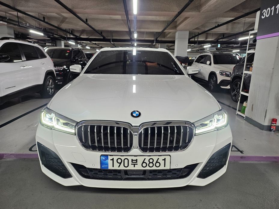 BMW 5-Series 2022