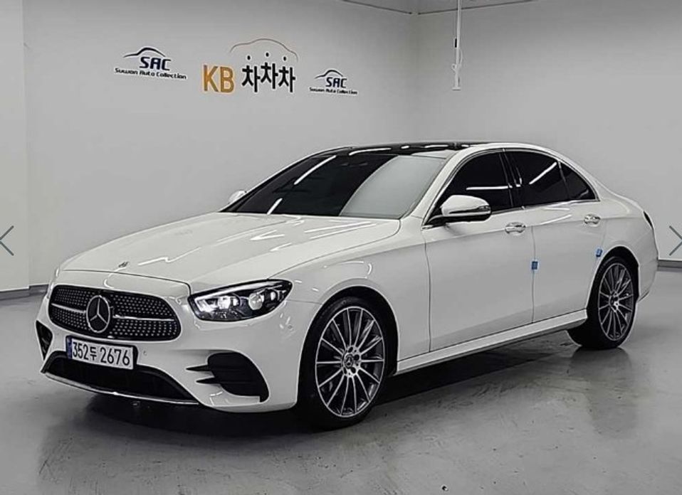 Mercedes-Benz E-Class 2022