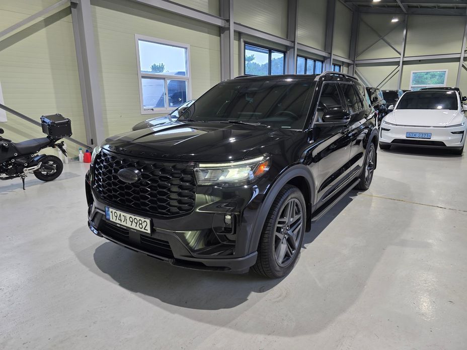 Ford Explorer 2025