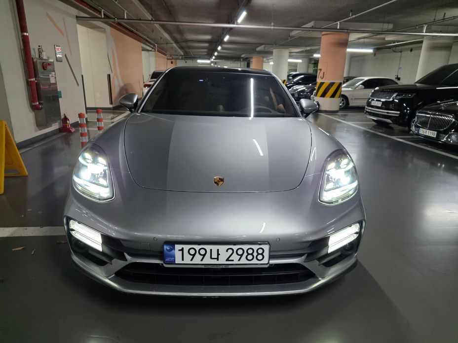 Porsche Panamera 2024