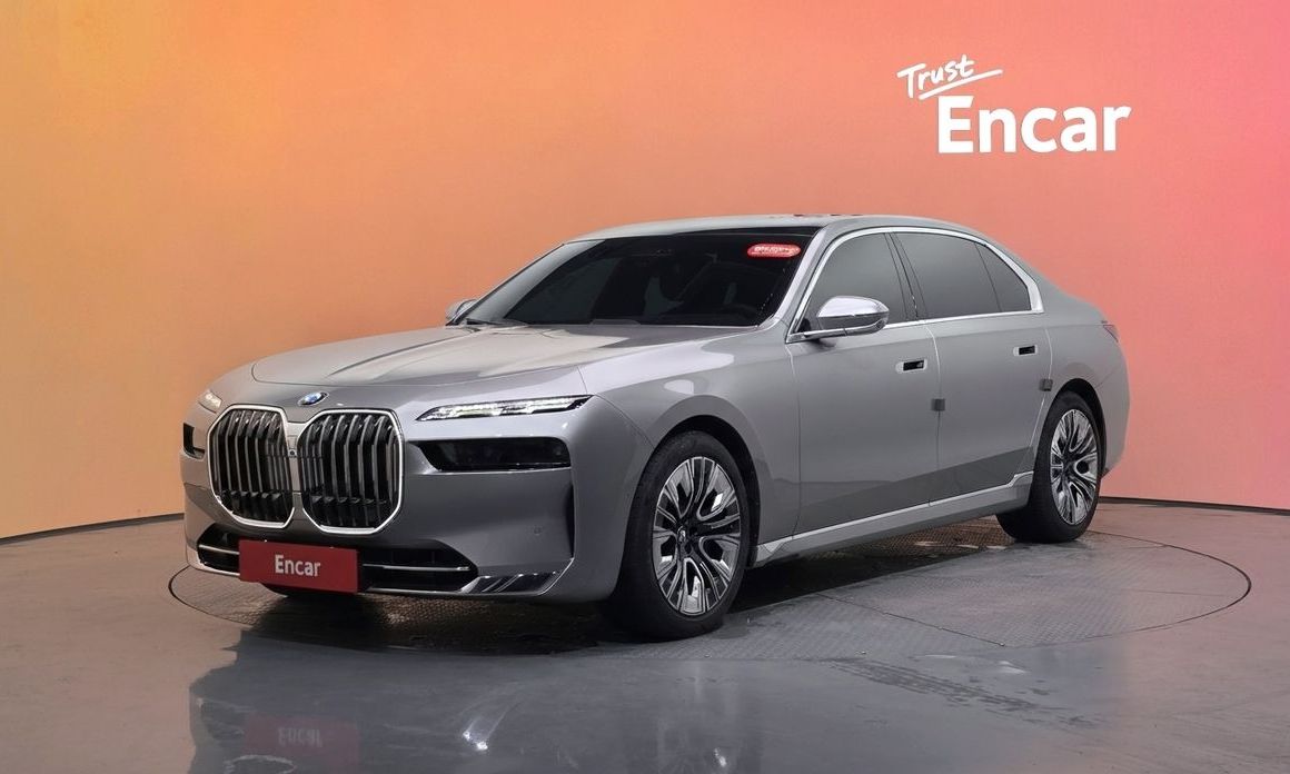 BMW 7-Series 2023
