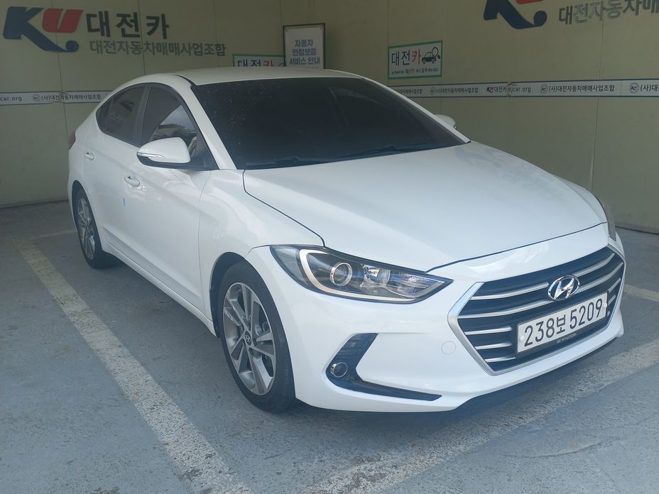 Hyundai AVANTE 2018