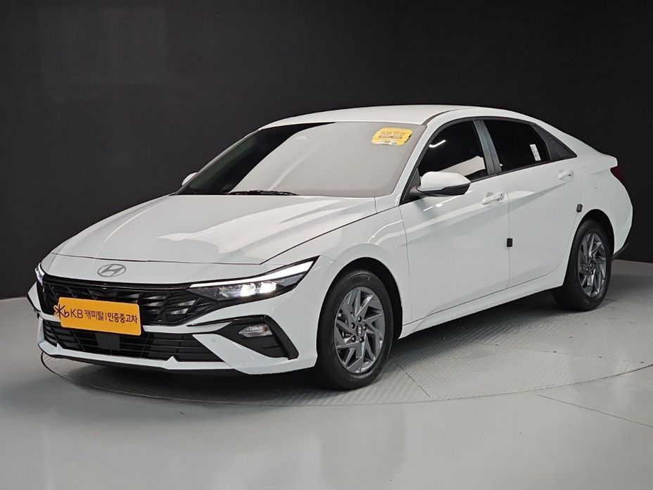 Hyundai AVANTE 2025