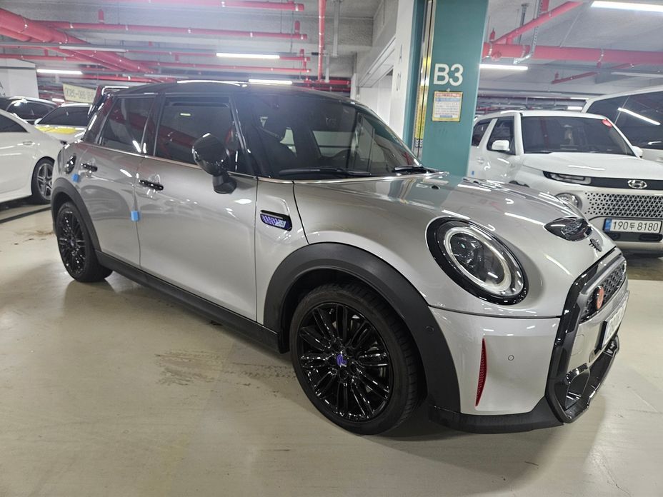 Mini Cooper 2024