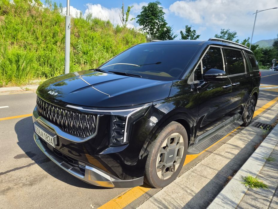 Kia Canival 2024